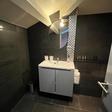 Duplex A La Frontiere De Monaco *