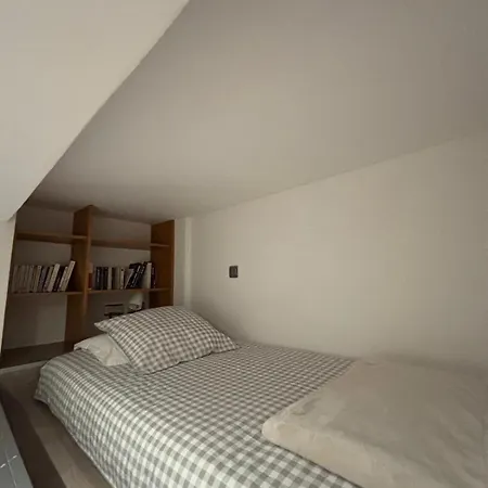 아파트 Duplex A La Frontiere De Monaco