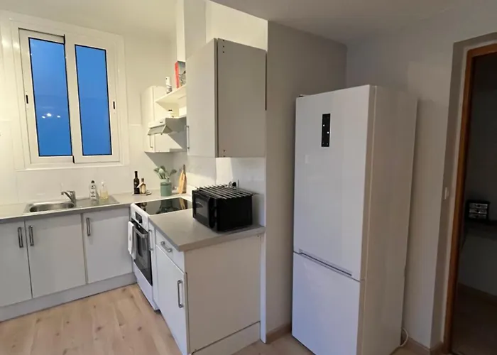 Duplex A La Frontiere De Monaco بوزولي