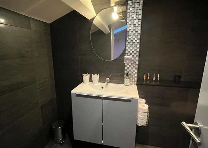 Duplex A La Frontiere De Monaco *