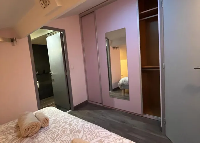 Duplex A La Frontiere De Monaco